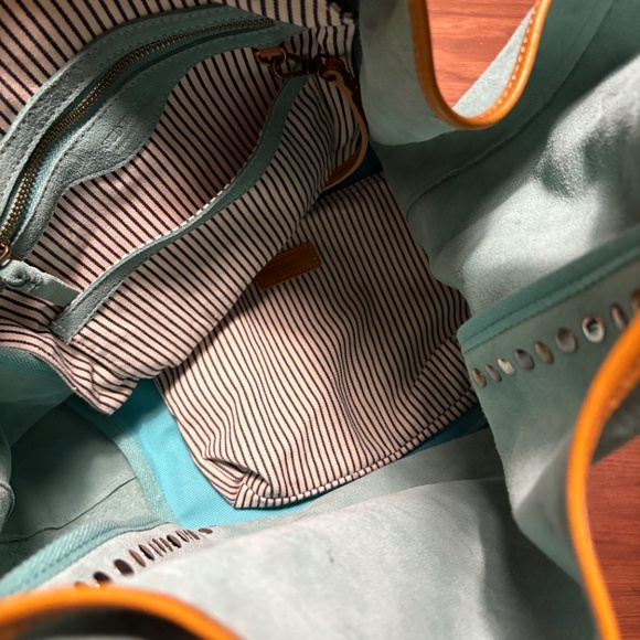 MASSIVE seafoam green suede hobo bag - “Rose Valley” - Old Trend brand - Picture 10 of 14